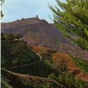 Road to Tejeda Village with roque