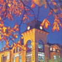 Chernivtsi at night. Trade Center 