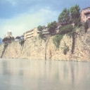 Tbilisi. Building Metekhi edge