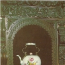 Porcelain teapot that belonged to Lomonosov.