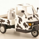 Piaggio Ape 50, with Kuhflecken and milk cans as material loaded