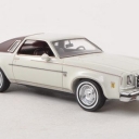 Chevrolet Chevelle Malibu Hardtop, white/dark red