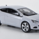Opel Astra J GTC, met.-light grey 2012