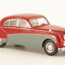 Jaguar Mk VIII, red/light grey