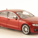 Audi S5 Sportback	, met.-red